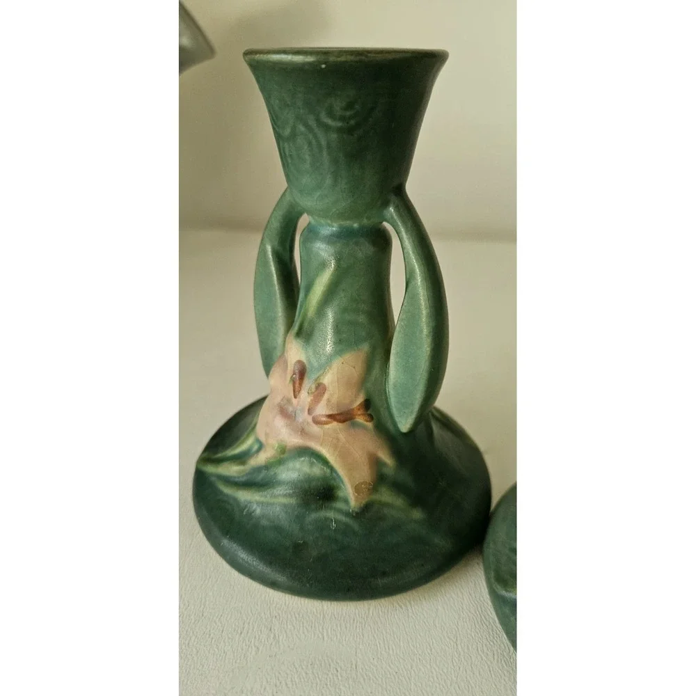 Roseville Pottery Pair of Zephyr Lily Green Candle Holders 1163-4 1/2